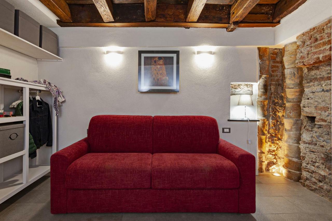 Wood And Stone Apartment In The Historical Center Генуя Екстер'єр фото